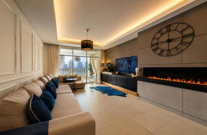 Apartment - 2 Bedrooms - 3 Bathrooms for sale in Viva West - Viva Bahriyah - The Pearl Island - Doha