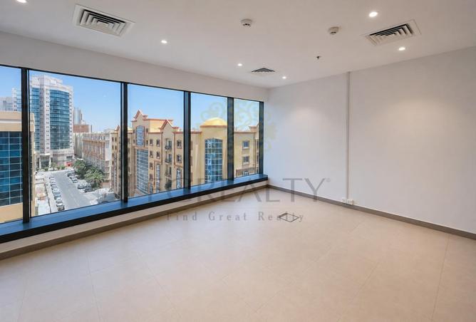 57304003 - Property Image 2