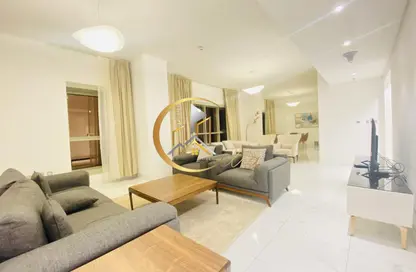 Apartment - 3 Bedrooms - 4 Bathrooms for rent in 35 West Bay - West Bay - Doha