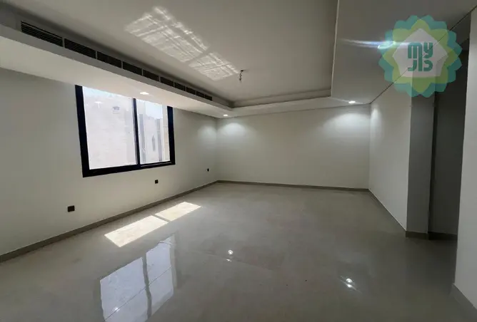 63133232 - Property Image 2