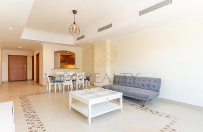 Apartment - 1 Bedroom - 2 Bathrooms for rent in East Porto Drive - Porto Arabia - The Pearl Island - Doha