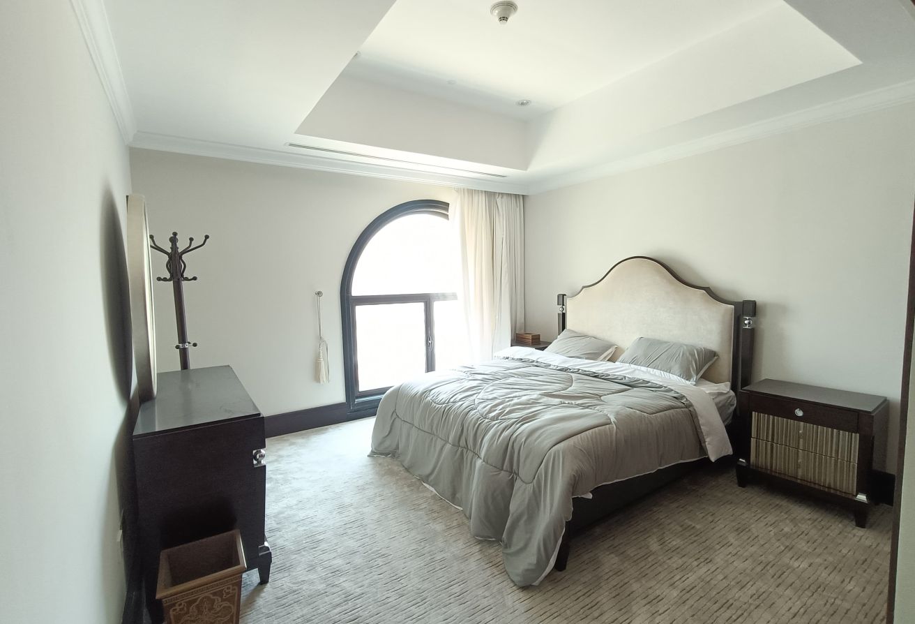 Luxurious fully Furnished Penthouse|With Balcony| thumbnail 23