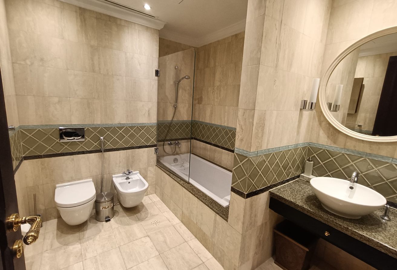 Luxurious fully Furnished Penthouse|With Balcony| thumbnail 12