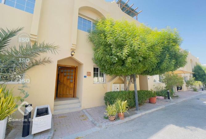 985530 - Property Image 3