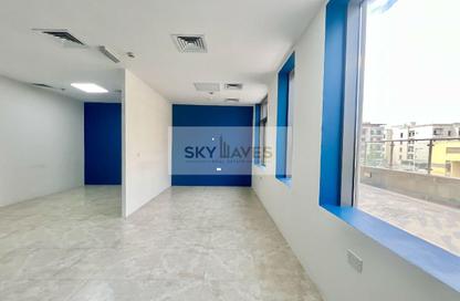 Office Space - 3 Bedrooms - 2 Bathrooms for rent in Al Salam Tower - Corniche Road - Corniche Road - Doha