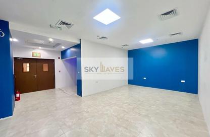 Office Space - 3 Bedrooms - 2 Bathrooms for rent in Al Salam Tower - Corniche Road - Corniche Road - Doha