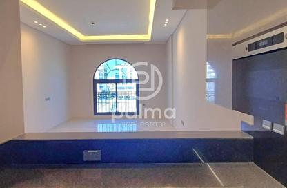 Apartment - 1 Bedroom - 2 Bathrooms for sale in Boulevard View - Yasmeen City - Lusail