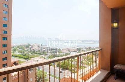 Apartment - 1 Bedroom - 2 Bathrooms for rent in East Porto Drive - Porto Arabia - The Pearl Island - Doha