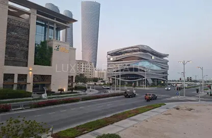 Apartment - 2 Bedrooms - 2 Bathrooms for rent in CAP165 - Al Erkyah City - Lusail