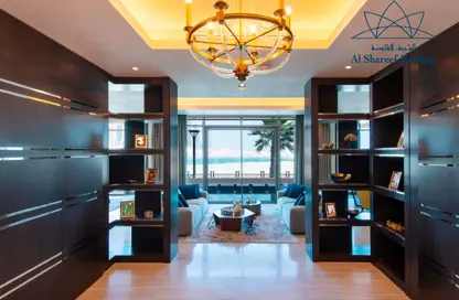 Villa - 5 Bedrooms - 5 Bathrooms for rent in Abraj Bay - Abraj Quartiers - The Pearl Island - Doha