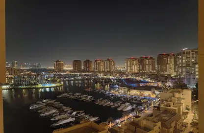 Apartment - 1 Bedroom - 2 Bathrooms for rent in Tower 14 - Porto Arabia - The Pearl Island - Doha