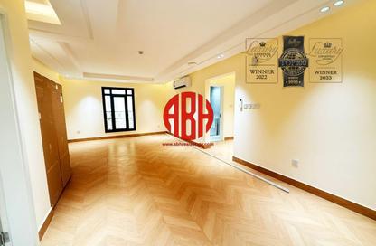 Apartment - 2 Bedrooms - 3 Bathrooms for rent in Al Sadd Road - Al Sadd - Doha