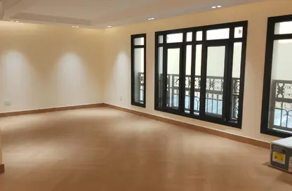 Apartment - 2 Bedrooms - 2 Bathrooms for rent in Al Nasr - Doha