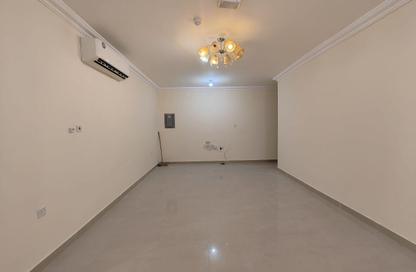 Apartment - 2 Bedrooms - 2 Bathrooms for rent in Old Airport Road - Old Airport Road - Doha