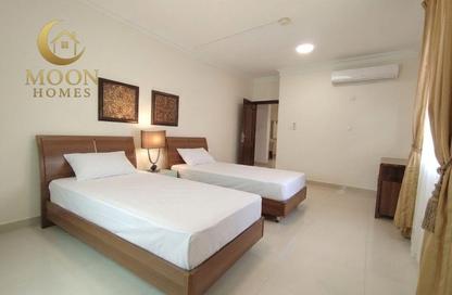 Apartment - 2 Bedrooms - 2 Bathrooms for rent in Umm Ghuwailina 4 - Umm Ghuwailina - Doha