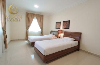 Apartment - 2 Bedrooms - 2 Bathrooms for rent in Umm Ghuwailina 4 - Umm Ghuwailina - Doha