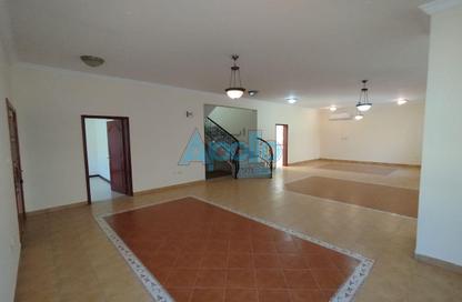 Villa - 5 Bedrooms - 6 Bathrooms for rent in Al Maamoura - Al Maamoura - Doha