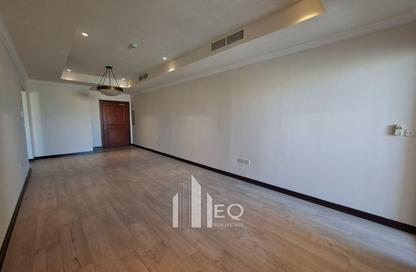 Apartment - 1 Bedroom - 2 Bathrooms for rent in East Porto Drive - Porto Arabia - The Pearl Island - Doha
