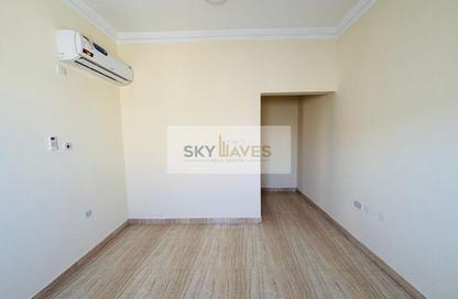 Villa - 6 Bedrooms - 5 Bathrooms for sale in Al Sakhama - Doha