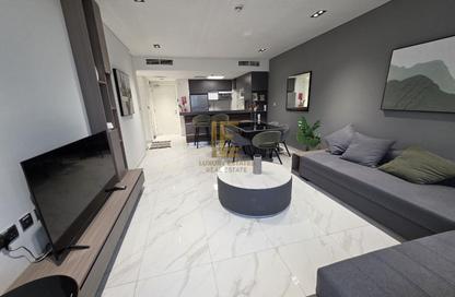 Apartment - 2 Bedrooms - 3 Bathrooms for rent in Boulevard View - Yasmeen City - Lusail