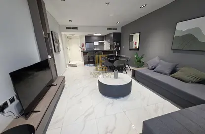 شقة - 2 غرف نوم - 3 حمامات للايجار في عرض البوليفارد - مدينة الياسمين - الوسيل