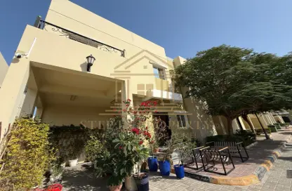 فيلا - 4 غرف نوم - 5 حمامات للايجار في شارع  بو هامو - أبو هامور - الدوحة