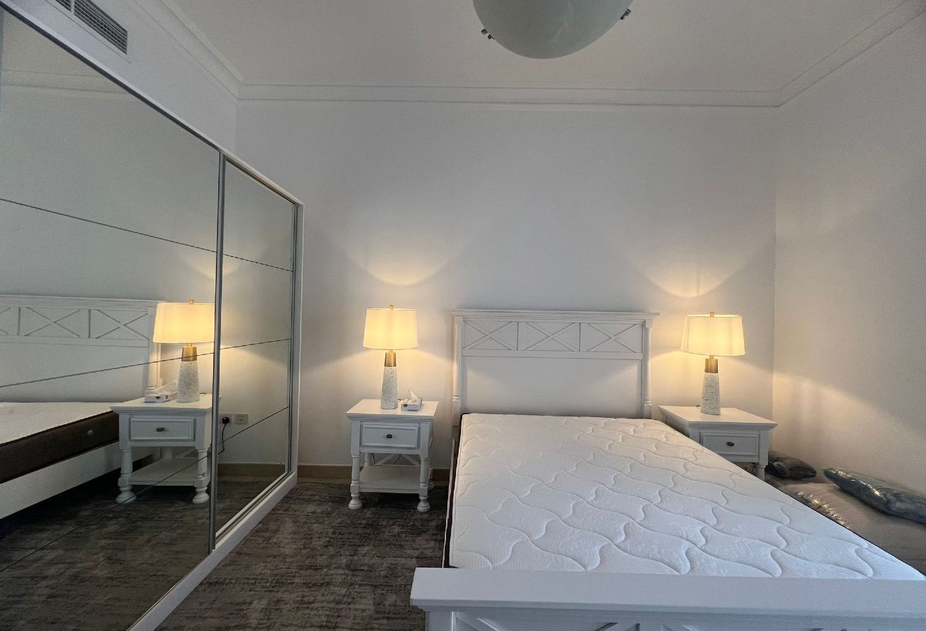 Investor Opportunity Furnished 2BR The Pearl-QATAR thumbnail 12