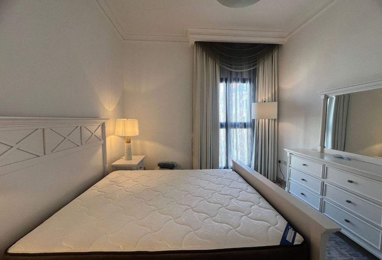 Investor Opportunity Furnished 2BR The Pearl-QATAR thumbnail 13