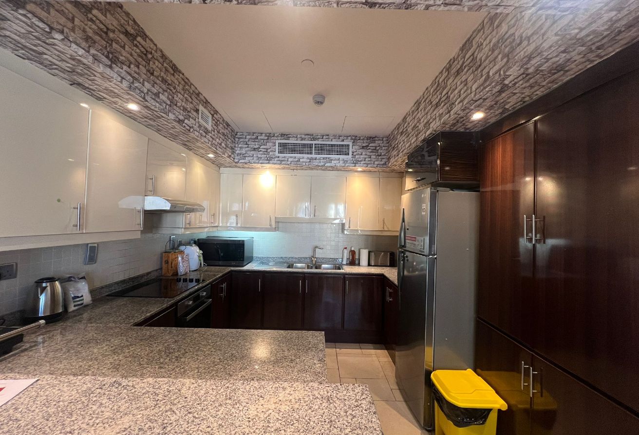 Investor Opportunity Furnished 2BR The Pearl-QATAR thumbnail 6