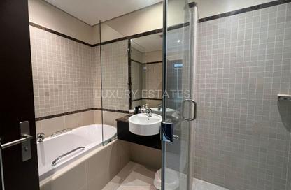 Apartment - 2 Bedrooms - 3 Bathrooms for sale in Qanat Quartier - The Pearl Island - Doha Apartment - 2 Bedrooms - 3 Bathrooms for sale in Qanat Quartier - The Pearl Island - Doha