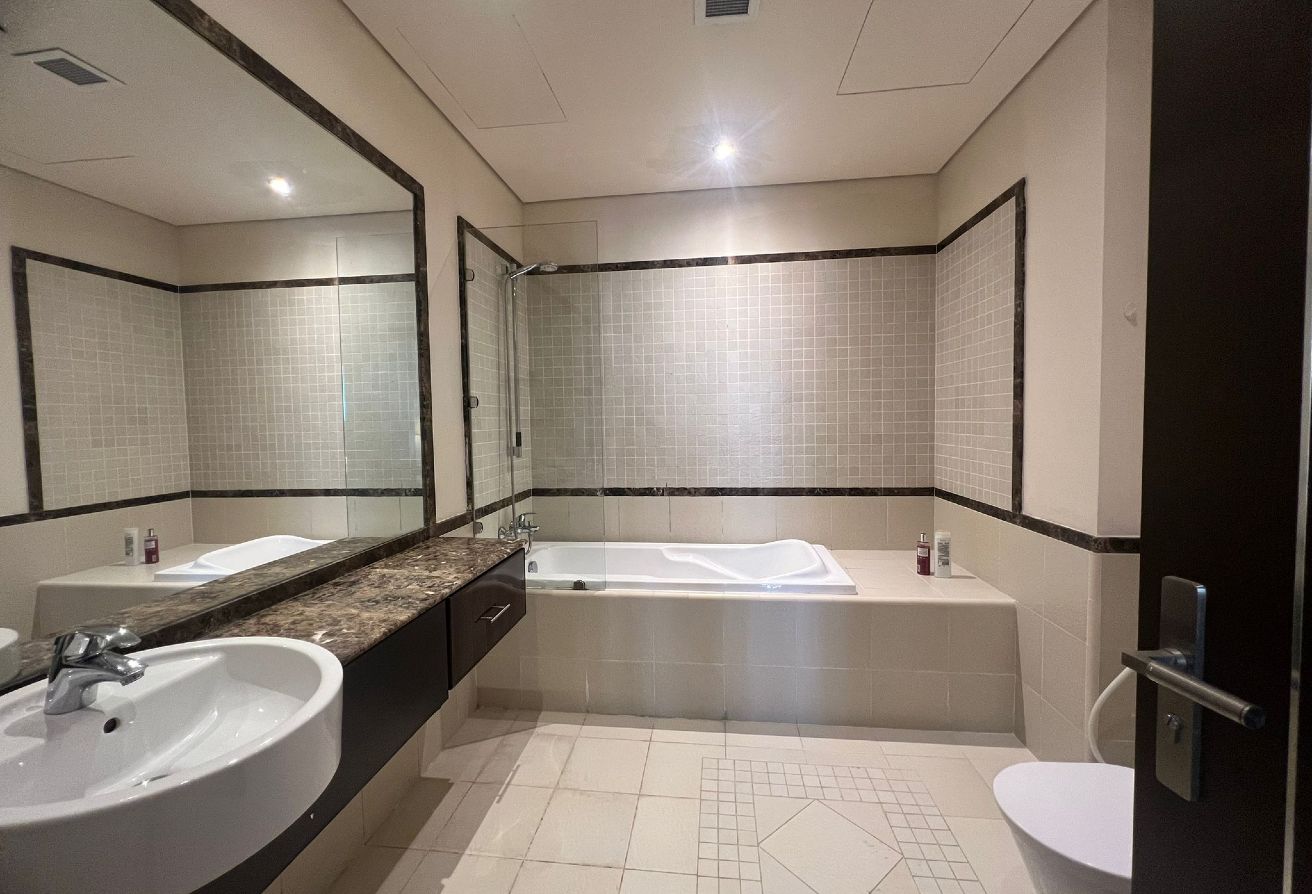 Investor Opportunity Furnished 2BR The Pearl-QATAR thumbnail 11