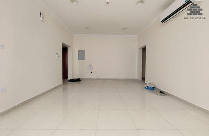 Apartment - 2 Bedrooms - 2 Bathrooms for rent in Al Jazeera Street - Fereej Bin Mahmoud North - Fereej Bin Mahmoud - Doha