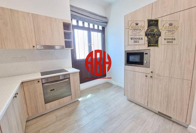 53423653 - Property Image 2