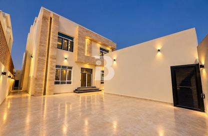 Villa - 7 - 7+ for sale in Al Kheesa - Umm Salal Mohammed