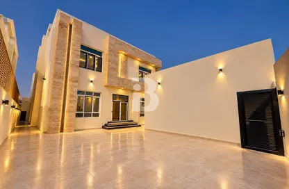 Villa - 7 Bedrooms for sale in Al Kheesa - Umm Salal Mohammed