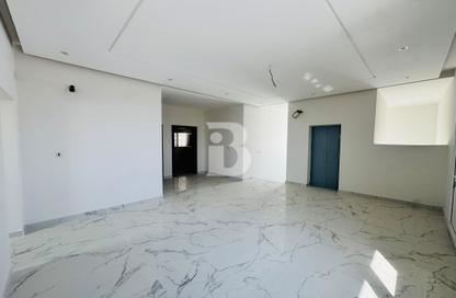 Villa - 7 - 7+ for sale in Al Kheesa - Umm Salal Mohammed