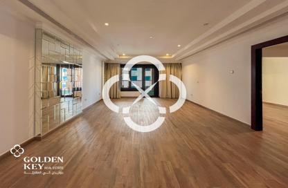 Apartment - 1 Bedroom - 2 Bathrooms for rent in East Porto Drive - Porto Arabia - The Pearl Island - Doha