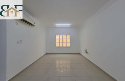 Apartment - 3 Bedrooms - 2 Bathrooms for rent in Al Muntazah Street - Al Muntazah - Doha