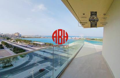 Apartment - 2 Bedrooms - 3 Bathrooms for rent in Marina Tower 23 - Marina District - Lusail