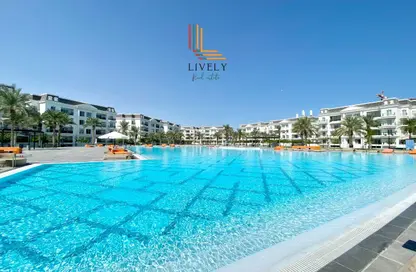 Apartment - 2 Bedrooms - 2 Bathrooms for rent in Les Maisons Blanches - Lusail