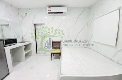 Apartment - Studio - 1 for rent in Umm Ghwailina Comm - Umm Ghuwalina - Umm Ghuwailina - Doha Apartment - Studio - 1 for rent in Umm Ghwailina Comm - Umm Ghuwalina - Umm Ghuwailina - Doha