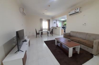 Apartment - 1 Bedroom - 1 Bathroom for rent in Umm Ghuwailina 4 - Umm Ghuwailina - Doha