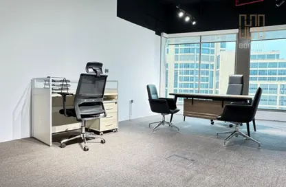 Office Space - 1 Bedroom - 2 Bathrooms for rent in Hilton Doha The Pearl Residences - Abraj Quartiers - The Pearl Island - Doha