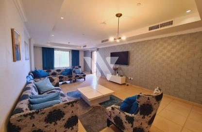 Apartment - 1 Bedroom - 2 Bathrooms for rent in East Porto Drive - Porto Arabia - The Pearl Island - Doha