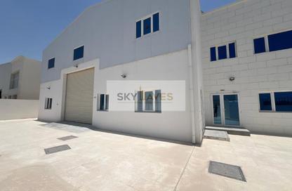 Warehouse - Studio - 5 Bathrooms for rent in East Industrial Street - Birkat Al Awamer - Al Wakra