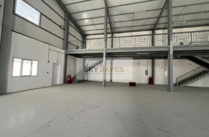 Warehouse - Studio - 5 Bathrooms for rent in East Industrial Street - Birkat Al Awamer - Al Wakra