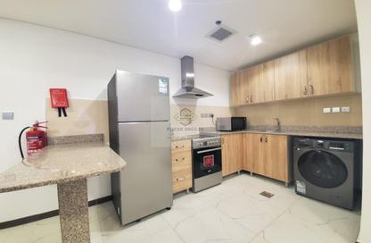 Apartment - 2 Bedrooms - 3 Bathrooms for rent in Al Sadd Tourist Apartments - Al Sadd - Doha