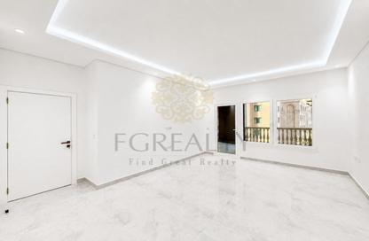 Apartment - 2 Bedrooms - 3 Bathrooms for rent in West Porto Drive - Porto Arabia - The Pearl Island - Doha
