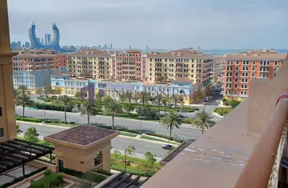 Apartment - 1 Bedroom - 2 Bathrooms for rent in Tower 8 - Porto Arabia - The Pearl Island - Doha