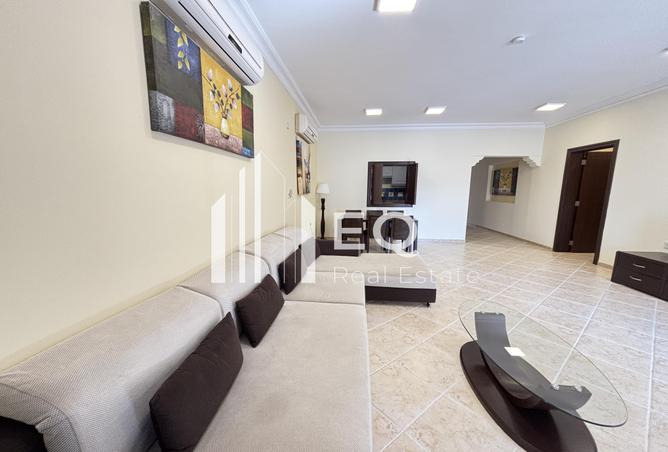 2OlvaeH2yu0 - Property Image 2